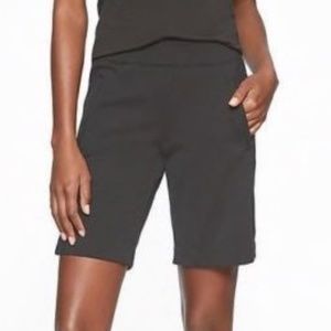 Athleta Modern Metro Shorts
